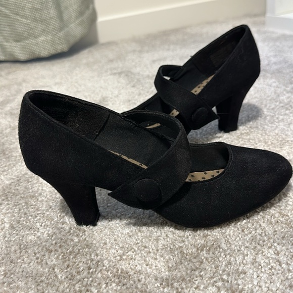 american eagle low heels - Picture 2 of 5